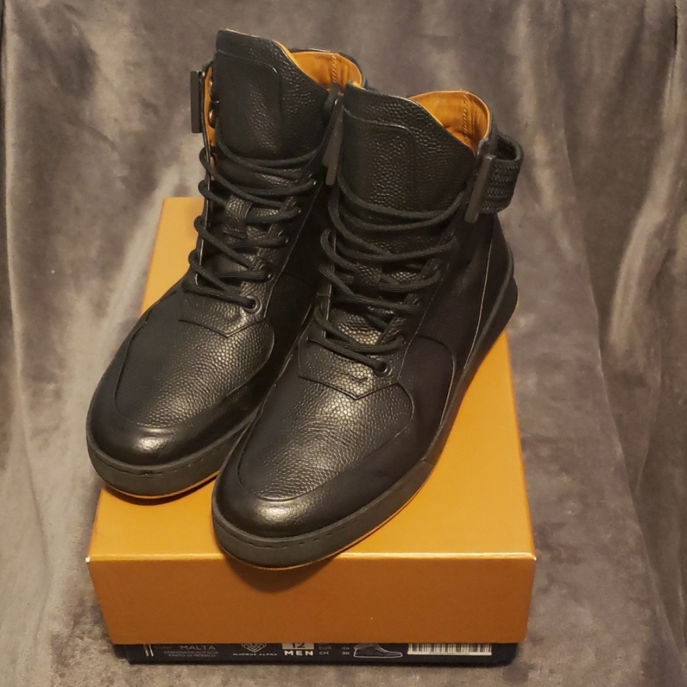 Magnus Alpha Sneakers